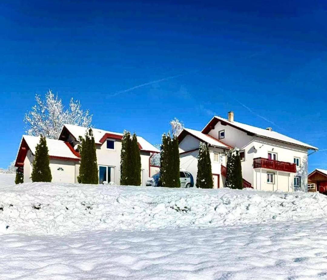Apartment Melissa Rakovica Eksteriør bilde