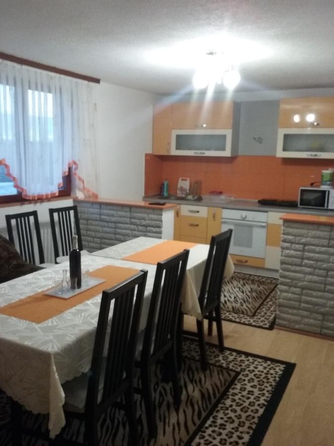 Apartment Melissa Rakovica Eksteriør bilde